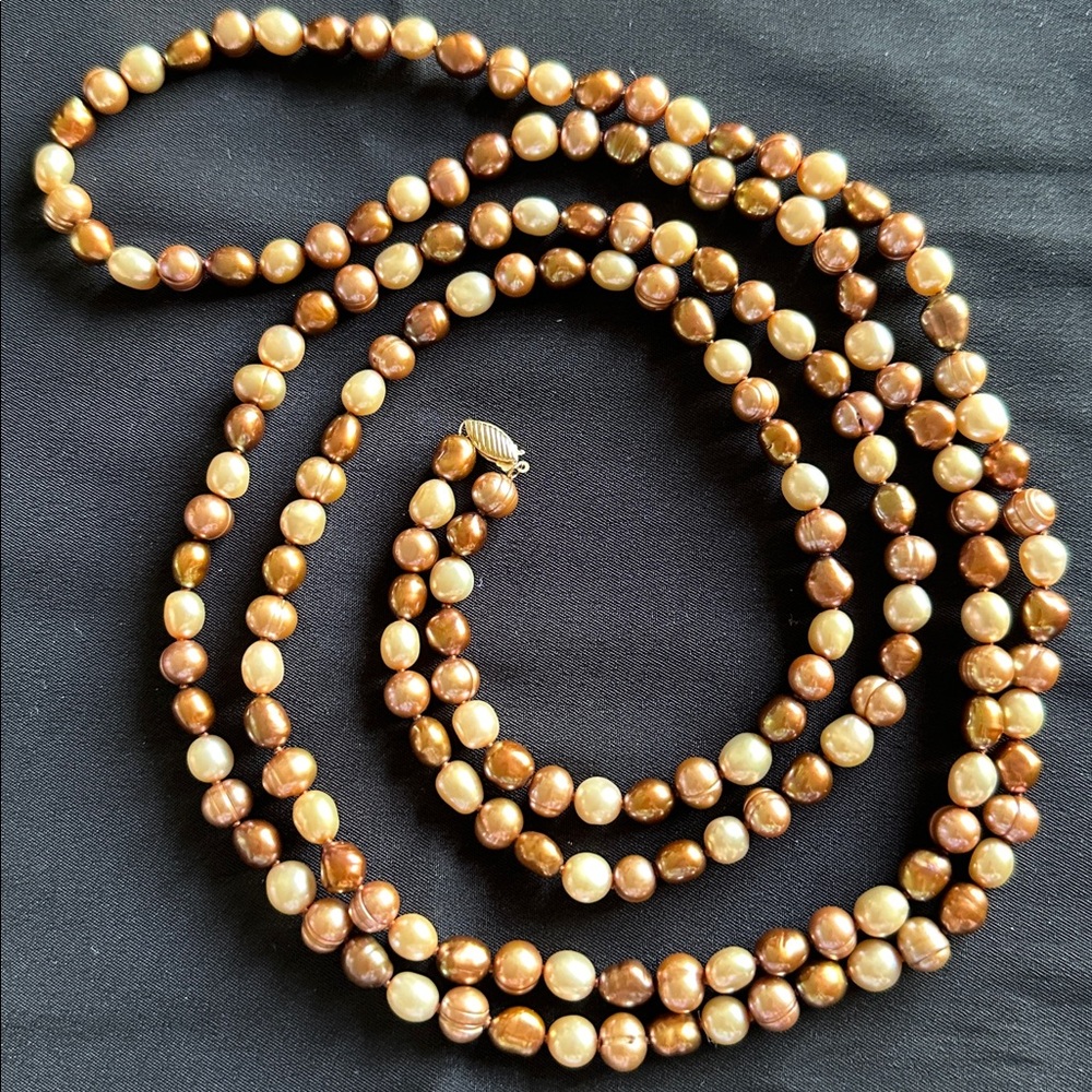 Freshwater pearl NWOT necklace.54” genuine single strand rope length & 14KT gold - Picture 3 of 5